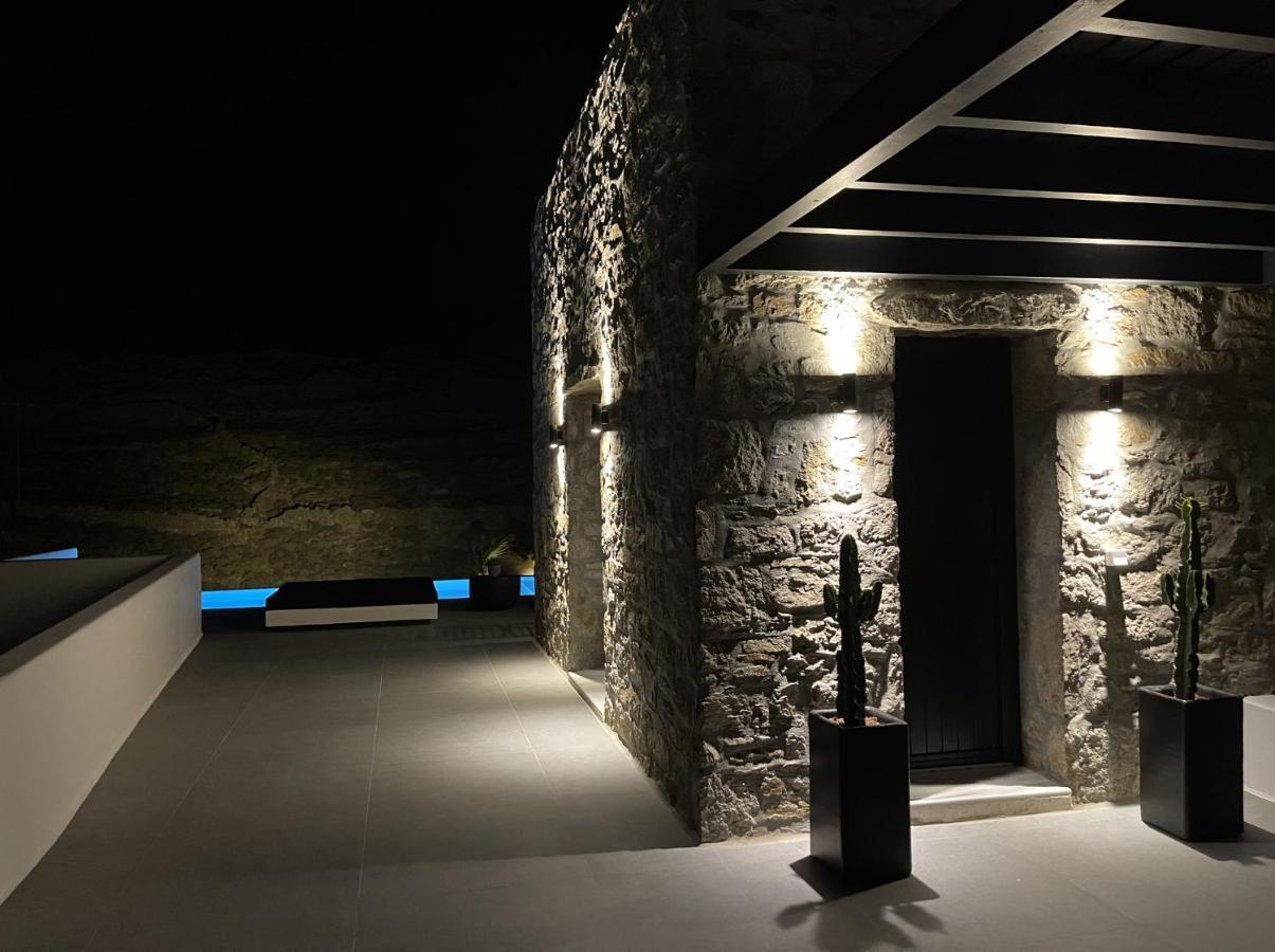 Black And White Villas Ftelia - Mykonos Mykonos Town ภายนอก รูปภาพ