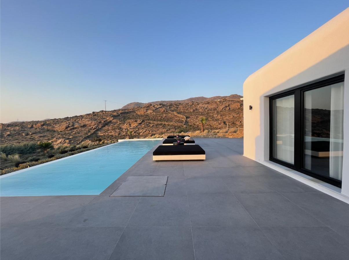 Black And White Villas Ftelia - Mykonos Mykonos Town ภายนอก รูปภาพ