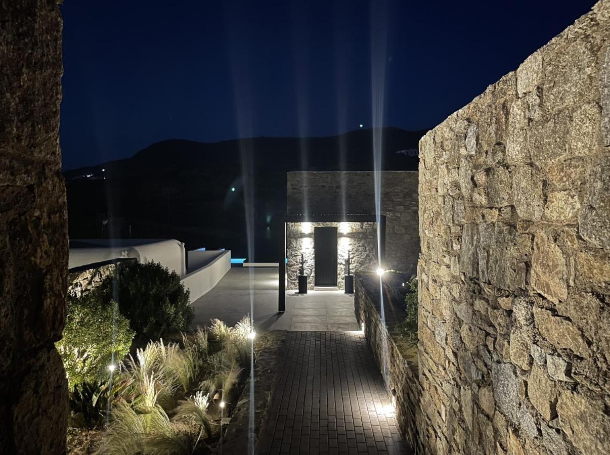 Black And White Villas Ftelia - Mykonos Mykonos Town ภายนอก รูปภาพ